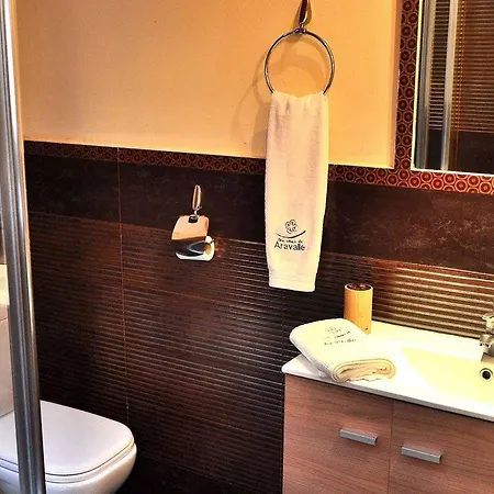 El Naturalista - Sitios De Aravalle Casas del Abad